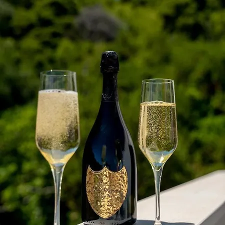 Luxury Need شقة